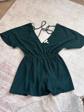 Leith Dark Green V-Neck Short Sleeve Romper